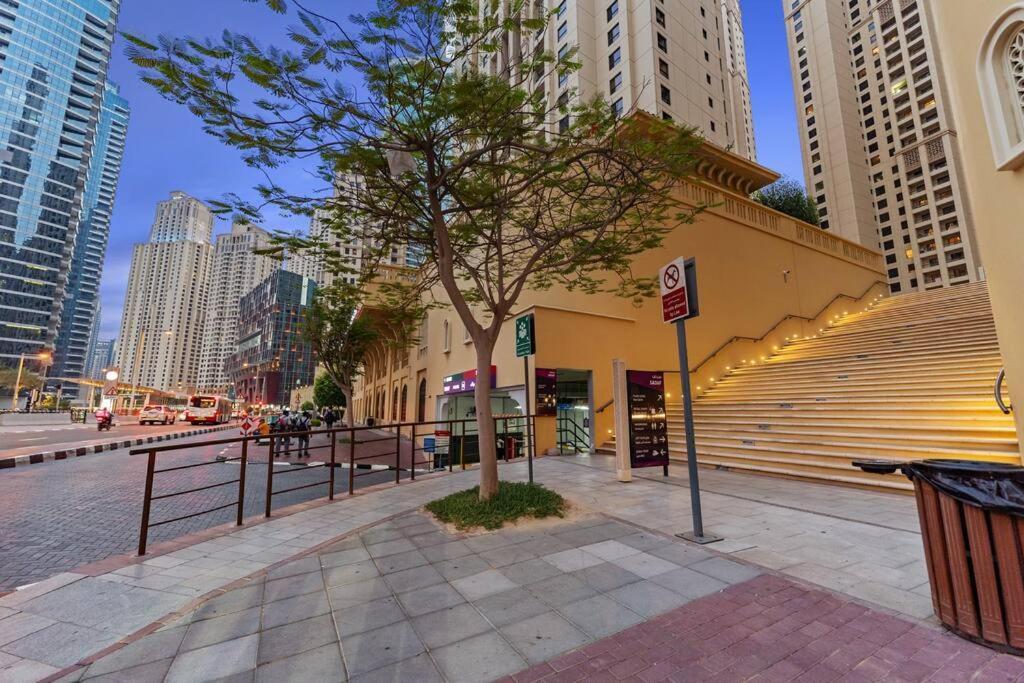 Jumeirah Beach Residents, Free Parking Dubai Exterior photo