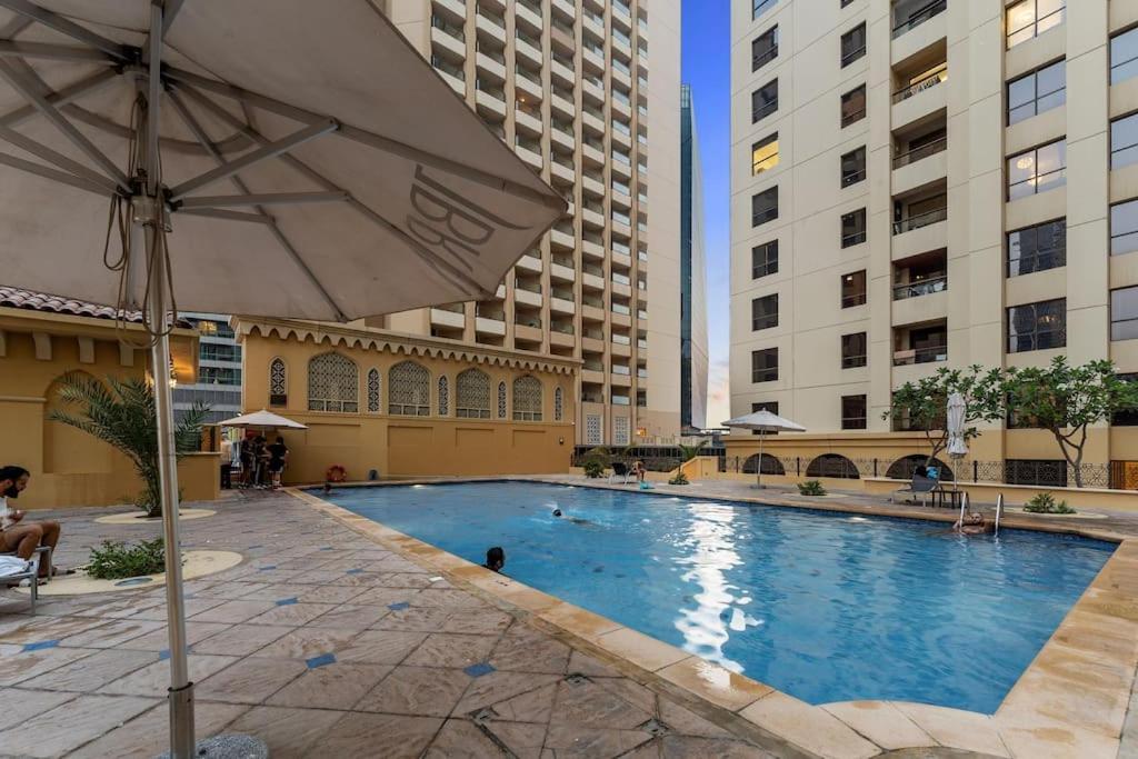 Jumeirah Beach Residents, Free Parking Dubai Exterior photo