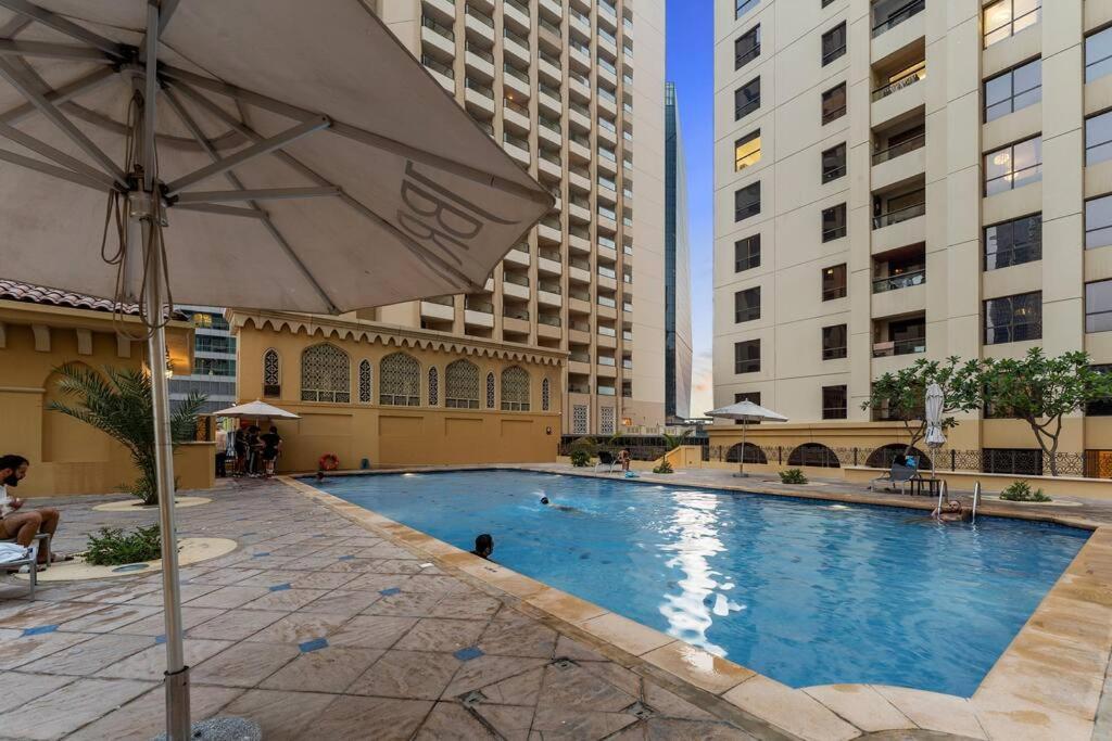 Jumeirah Beach Residents, Free Parking Dubai Exterior photo